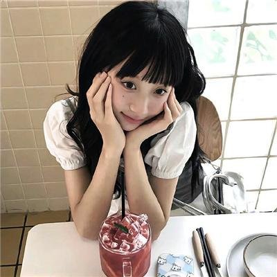 早餐时女歌迷快闪